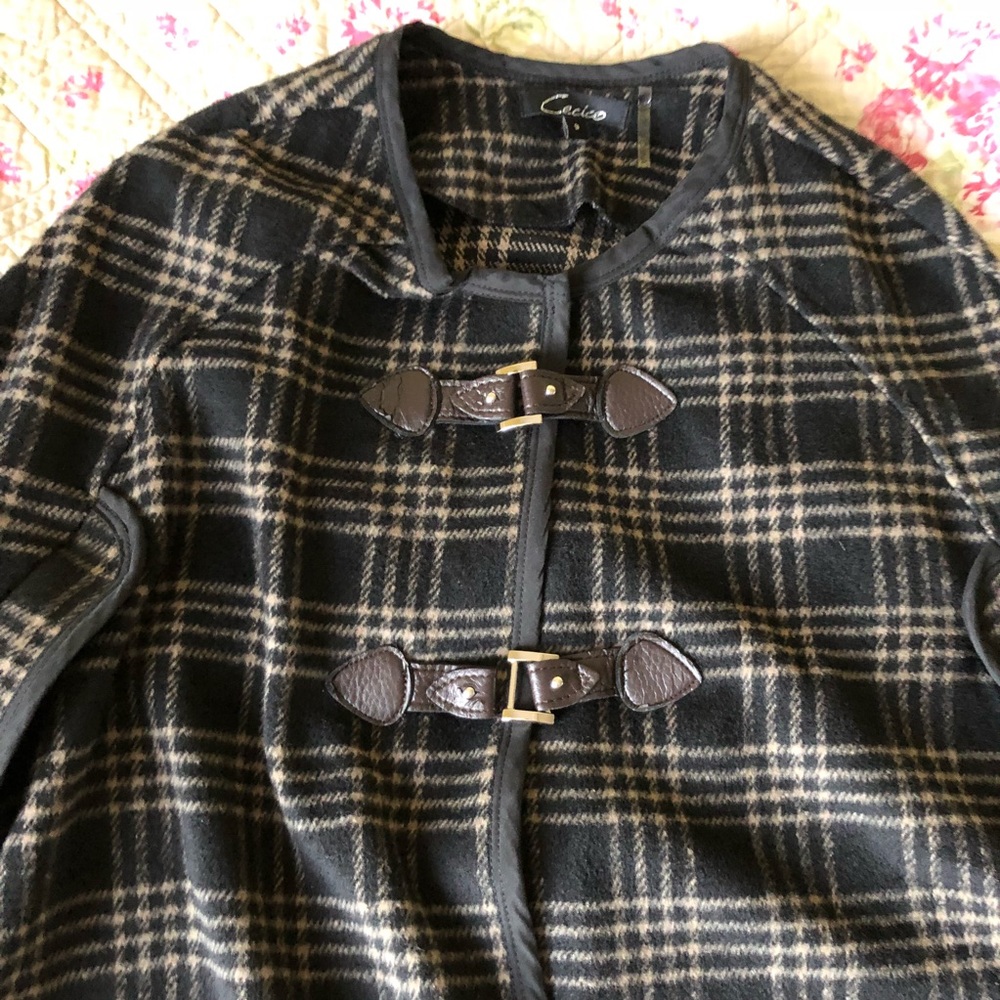 ❌DONATED❌ Anthropologie Plaid Cape Poncho - Picture 2 of 7